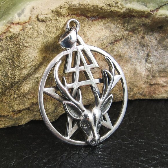Solid 925 Sterling Silver Third Degree Deer Head Cernunnos Pentacle Pendant - Picture 1 of 9